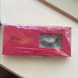 Lilly Lashes Diamonds